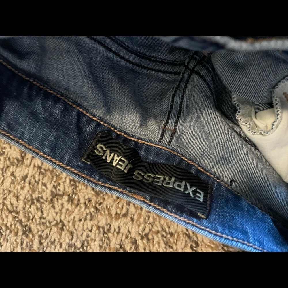 Jeans - Picture 2 of 4